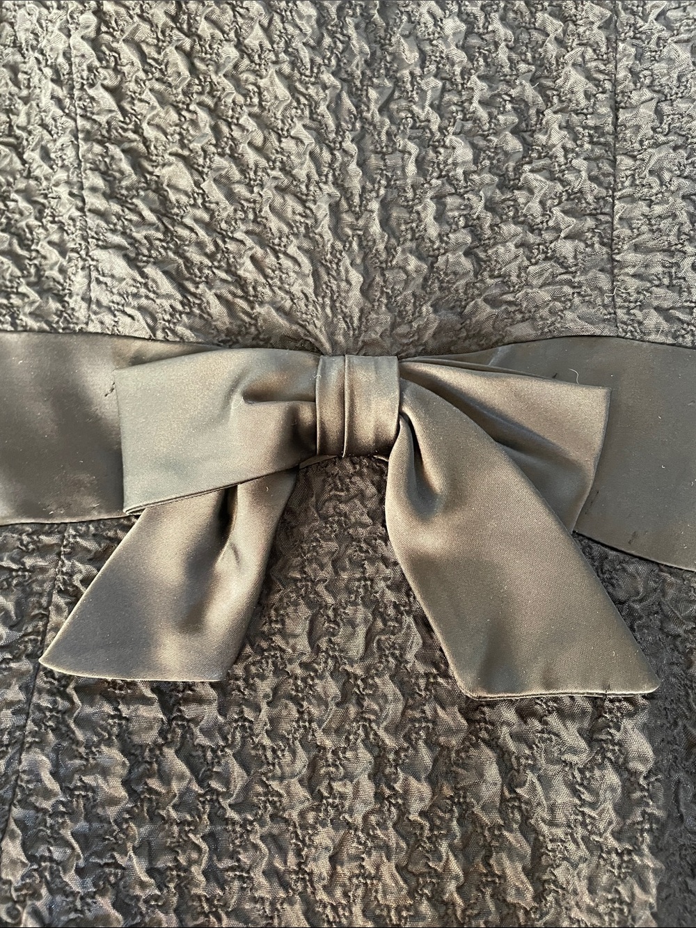 1950s Topaz Original Black Woven Ribbon Knit Cocktail Dress Satin Bow
Size 4/6 - Picture 11 of 15